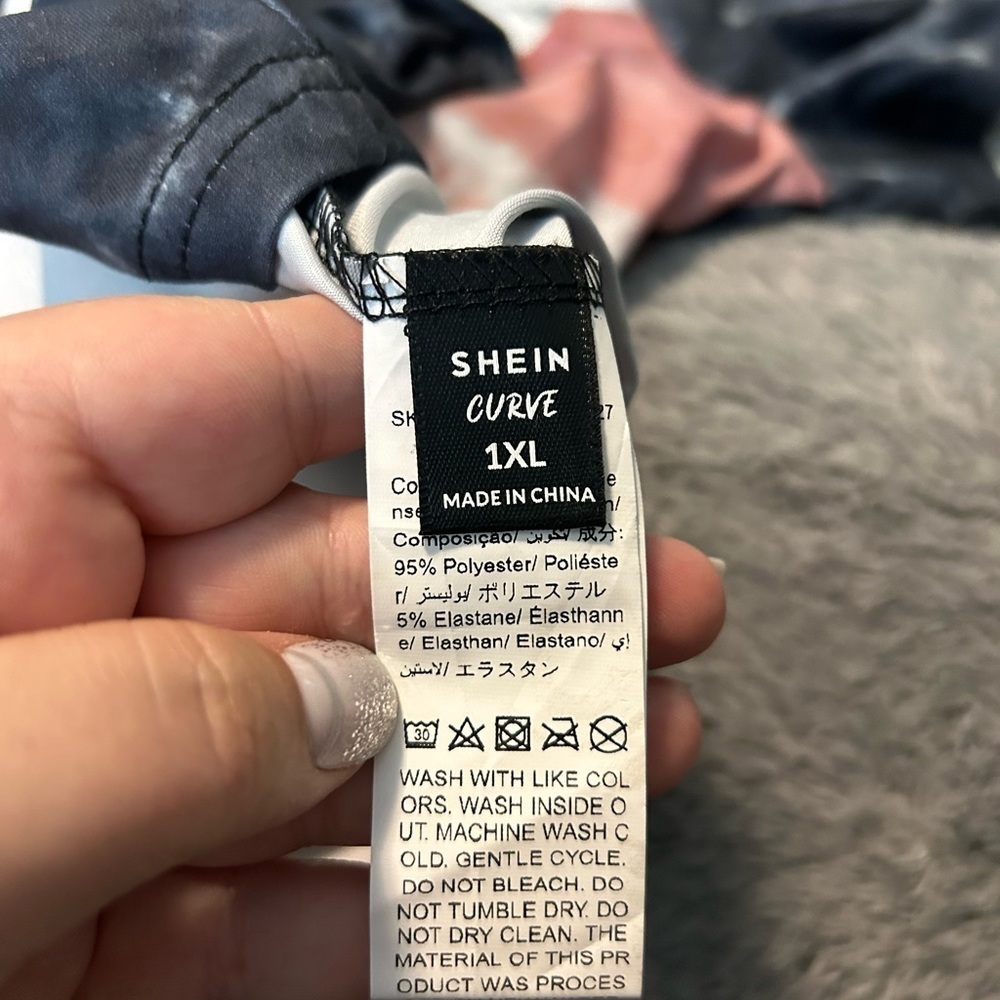 Shirt - Picture 4 of 4
